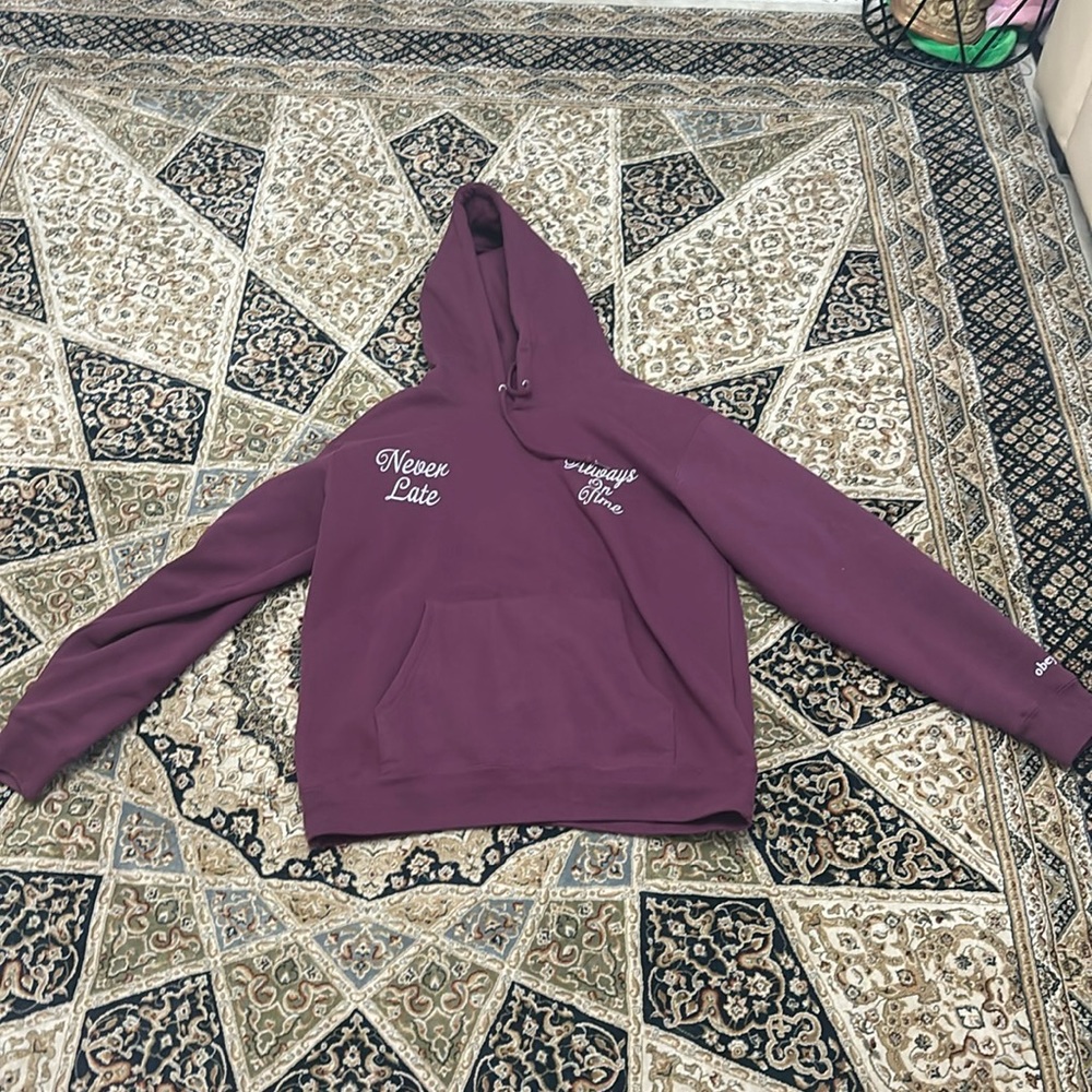 Obey never late always on time hoodie medium men’s